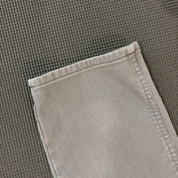Banana Republic Slim Heathered Traveler Pant, Smoke Gray, 33W 30L - Picture 4 of 5